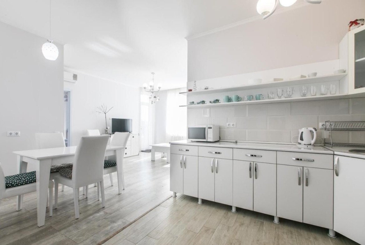 Four rooms apartment in Horizon