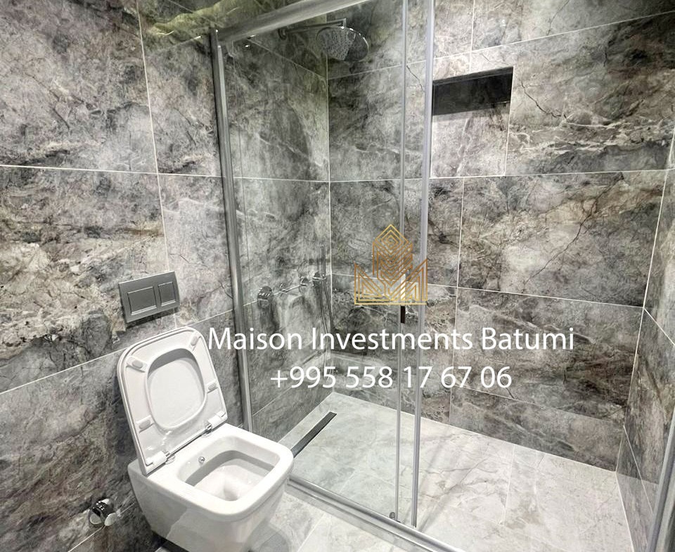 Three rooms apartment in Porta Tower