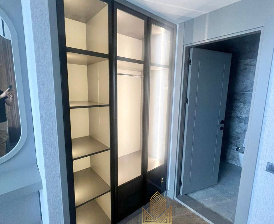 Three rooms apartment in Porta Tower