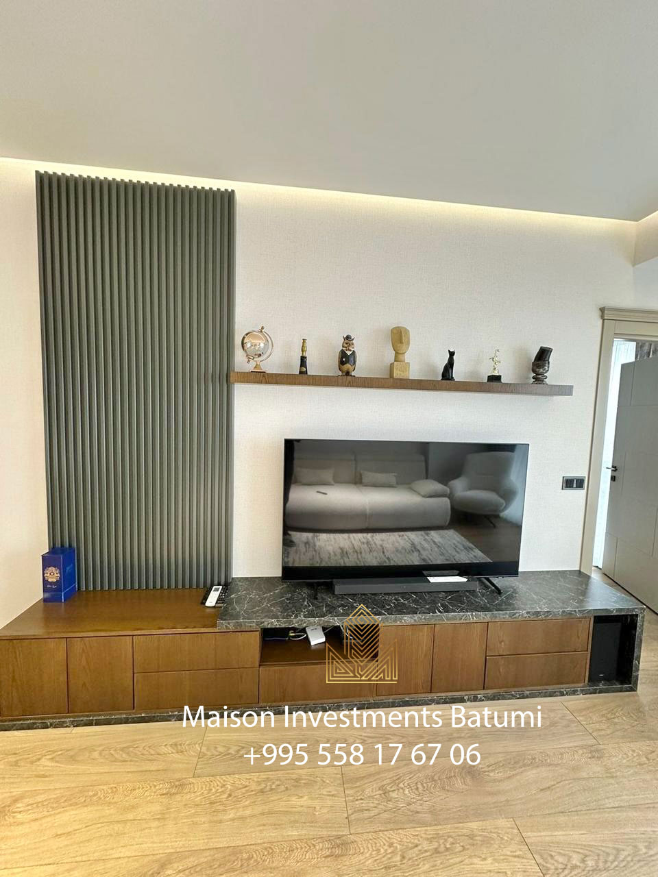 Three rooms apartment in Porta Tower