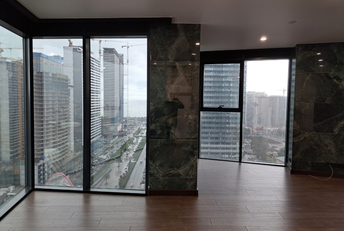 Big apartment for sale in Black Sea Towers