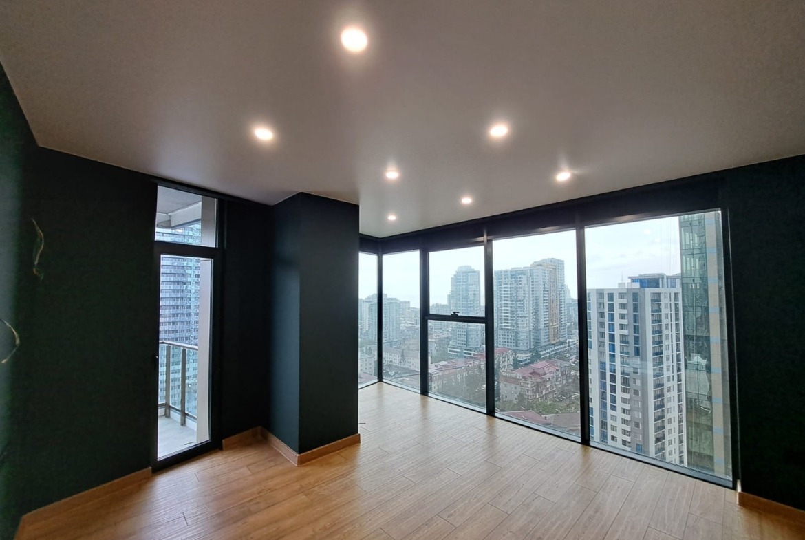 Big apartment for sale in Black Sea Towers