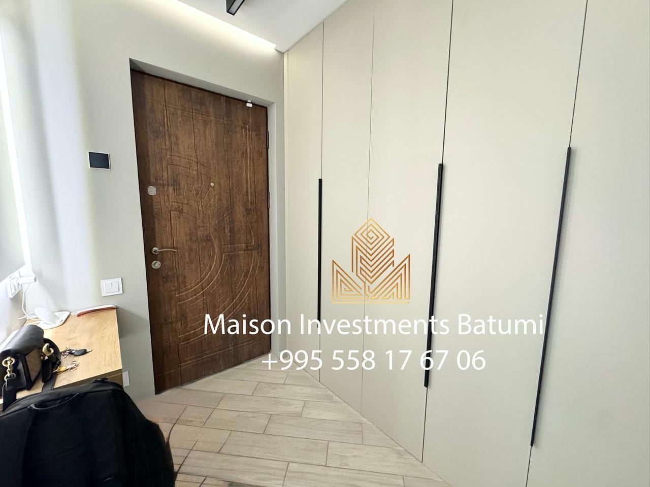 Three rooms apartment in Black sea Towers