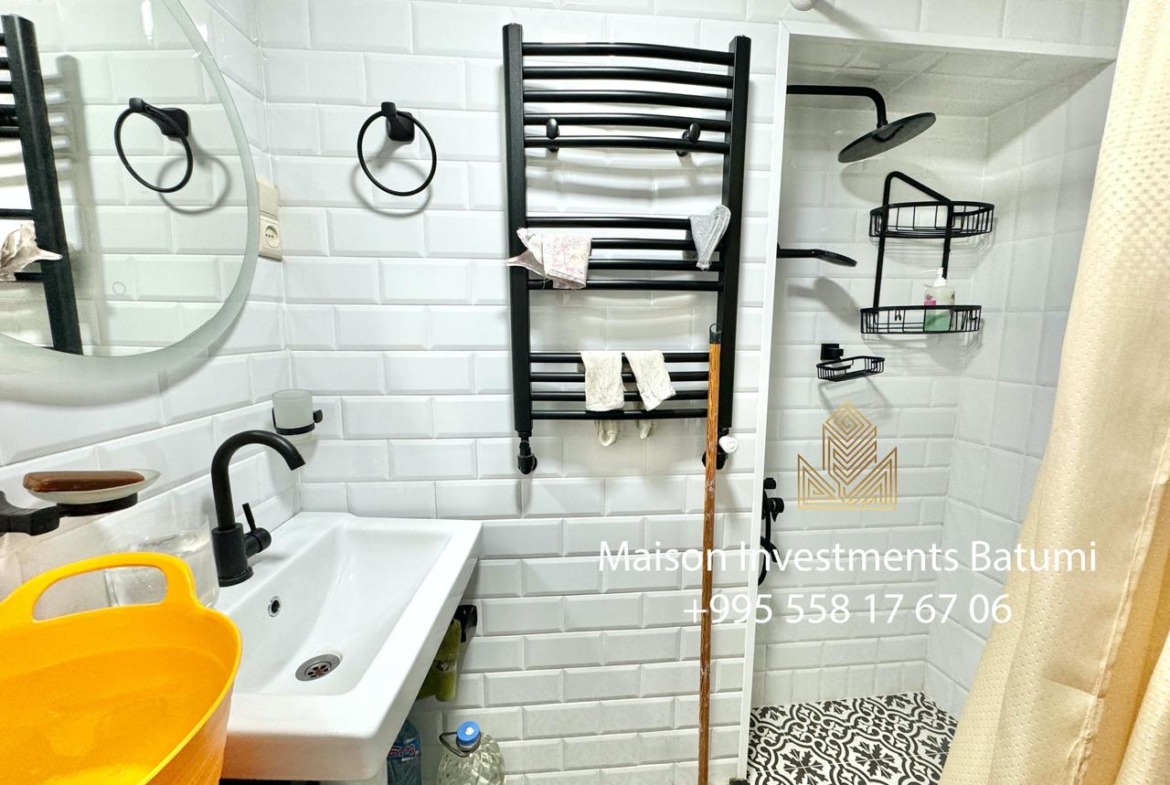 Two rooms apartment in the old city of Batumi