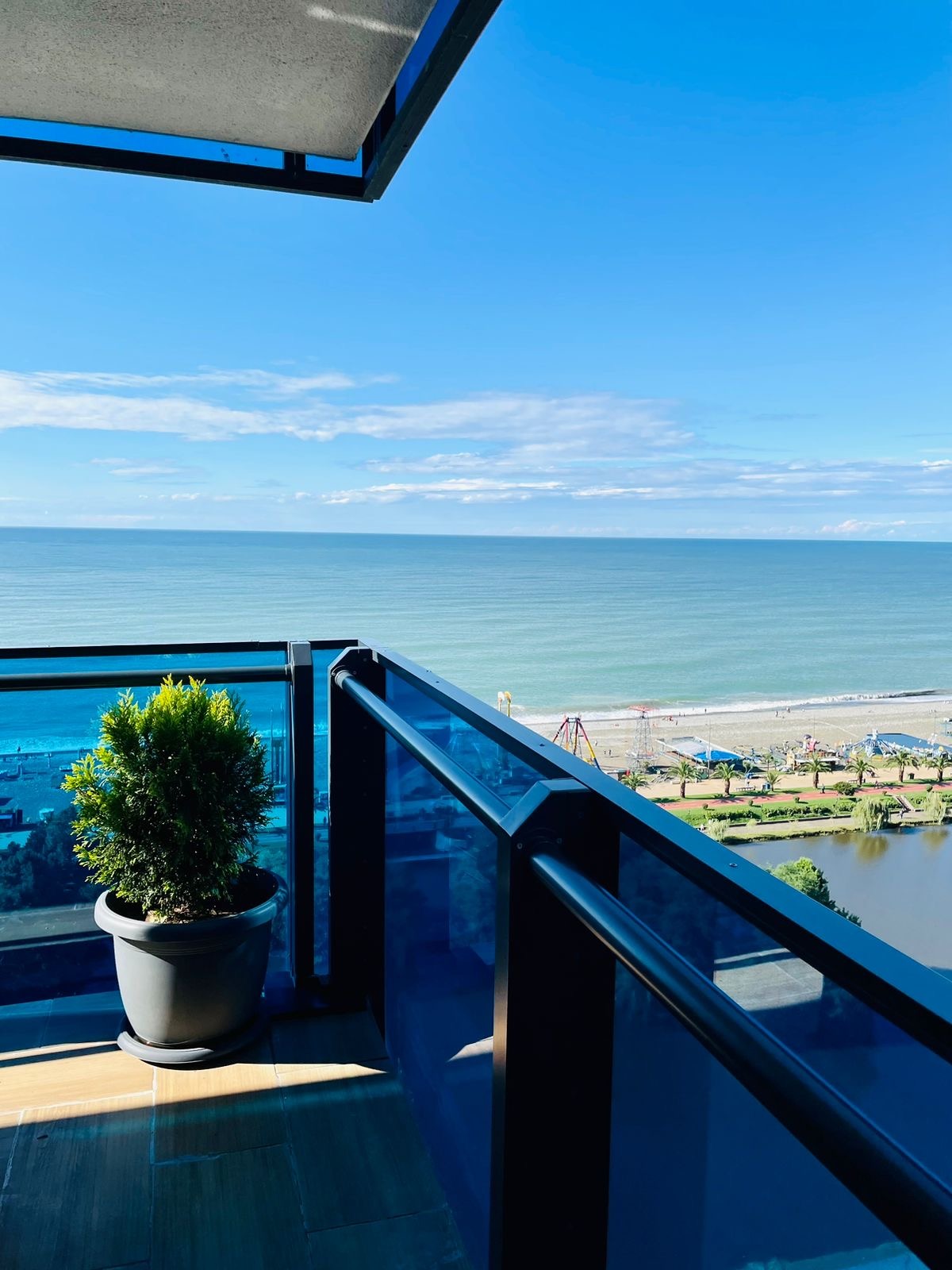 Three room apartment in Orbi City