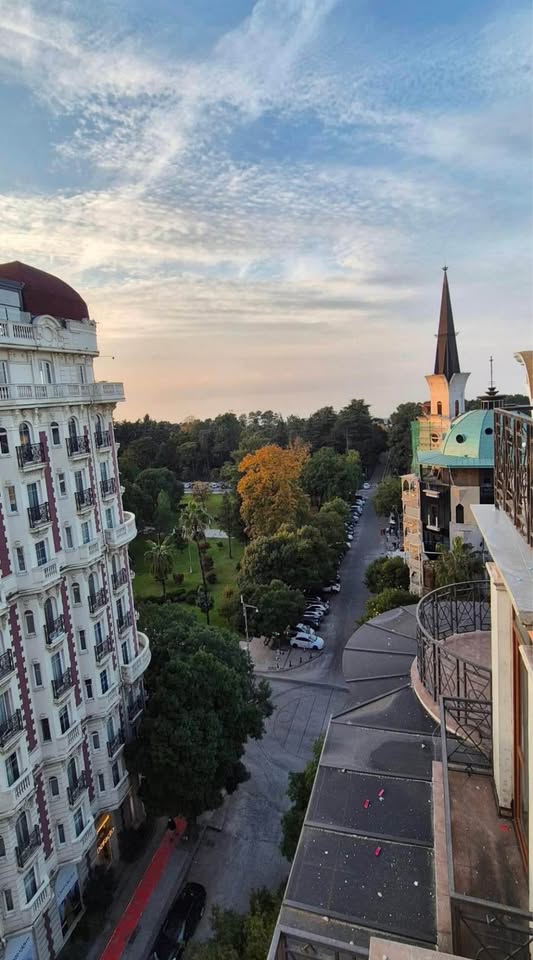Big apartment for sale in the city center