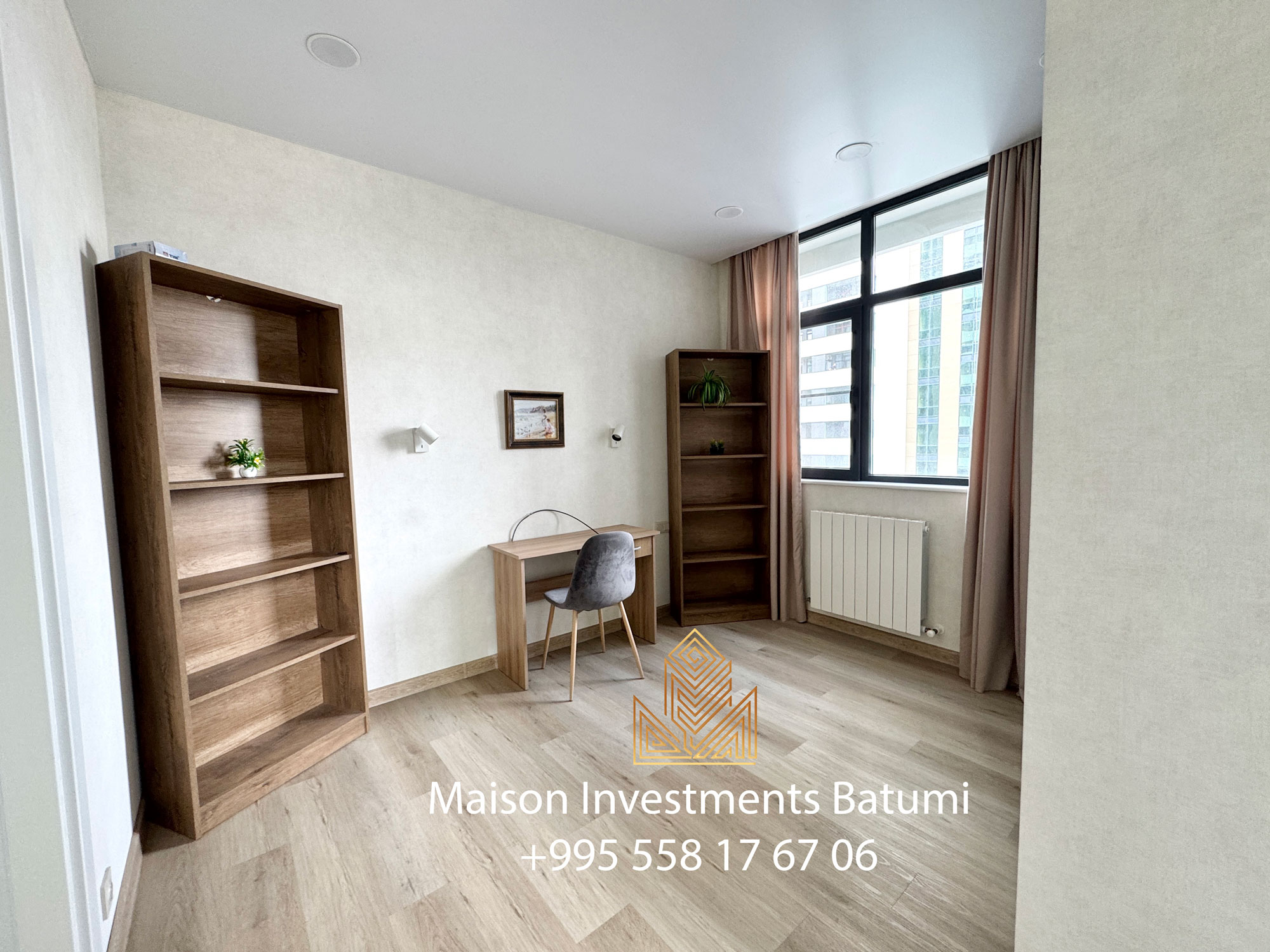 Three rooms apartment in Black Sea Towers