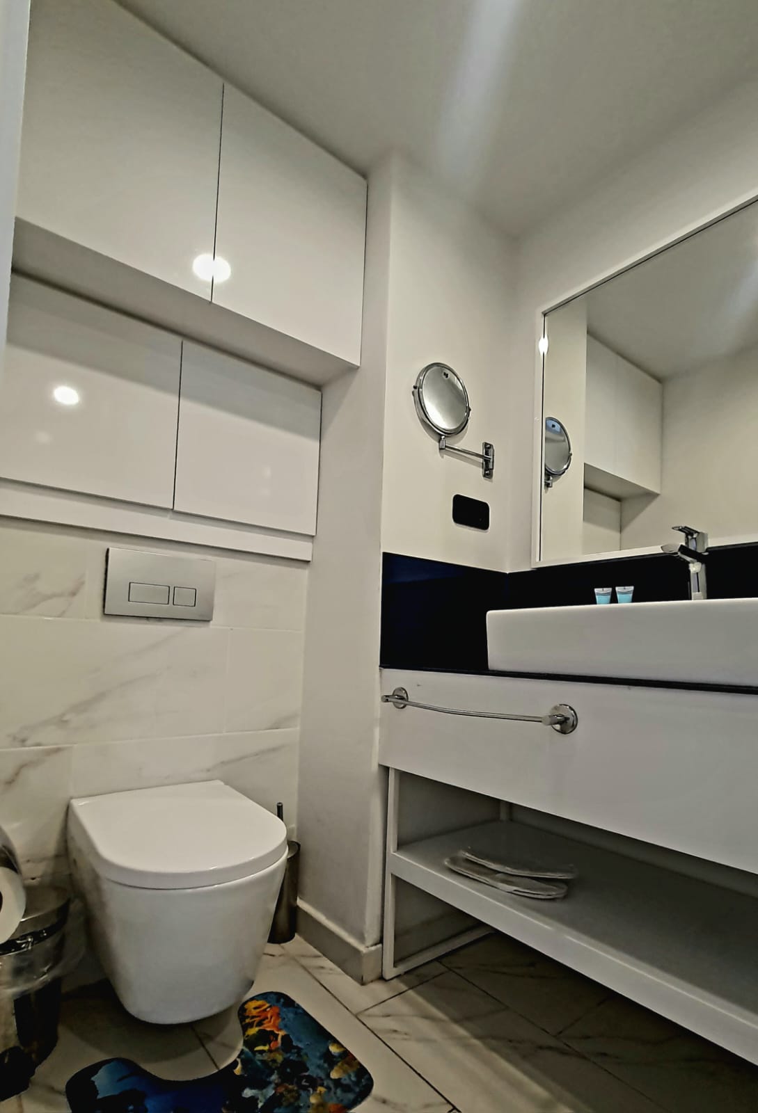 Two room apartment in Orbi City