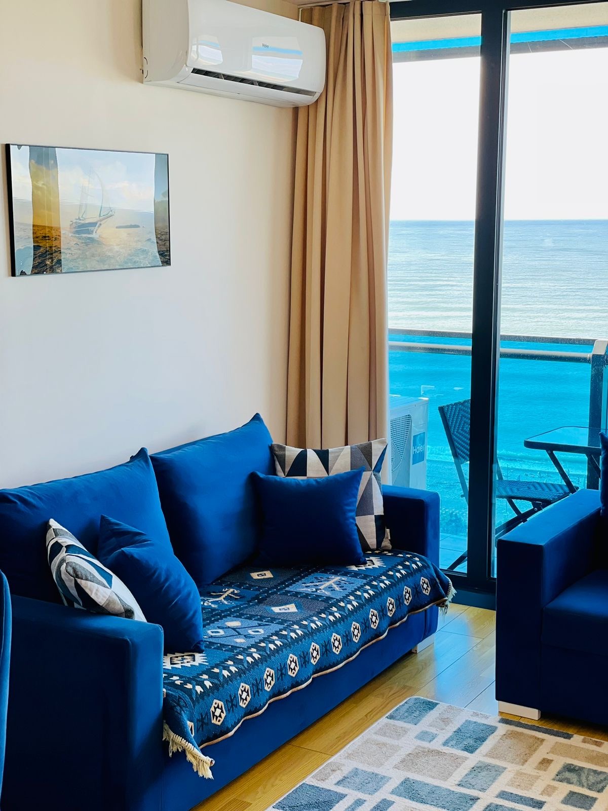 Three room apartment in Orbi City