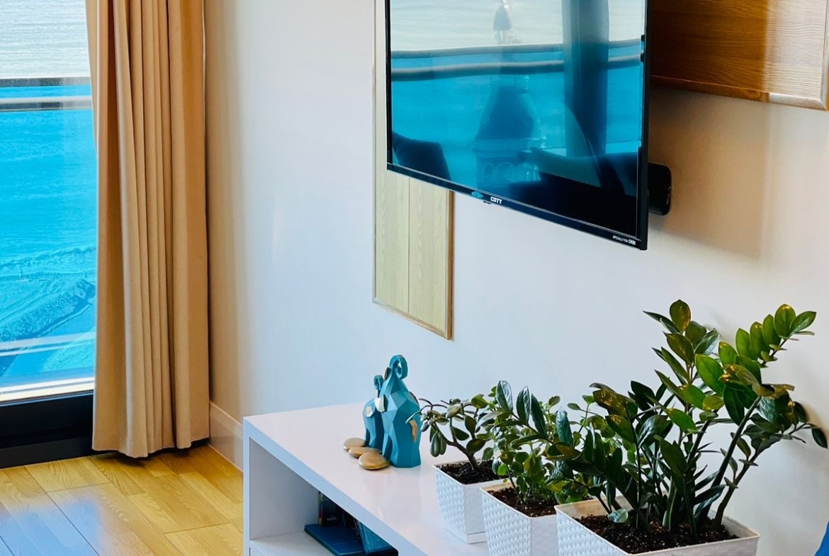 Three room apartment in Orbi City
