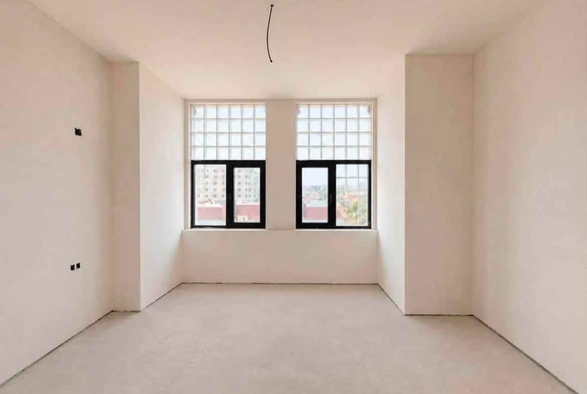 Big apartment for sale in the city center