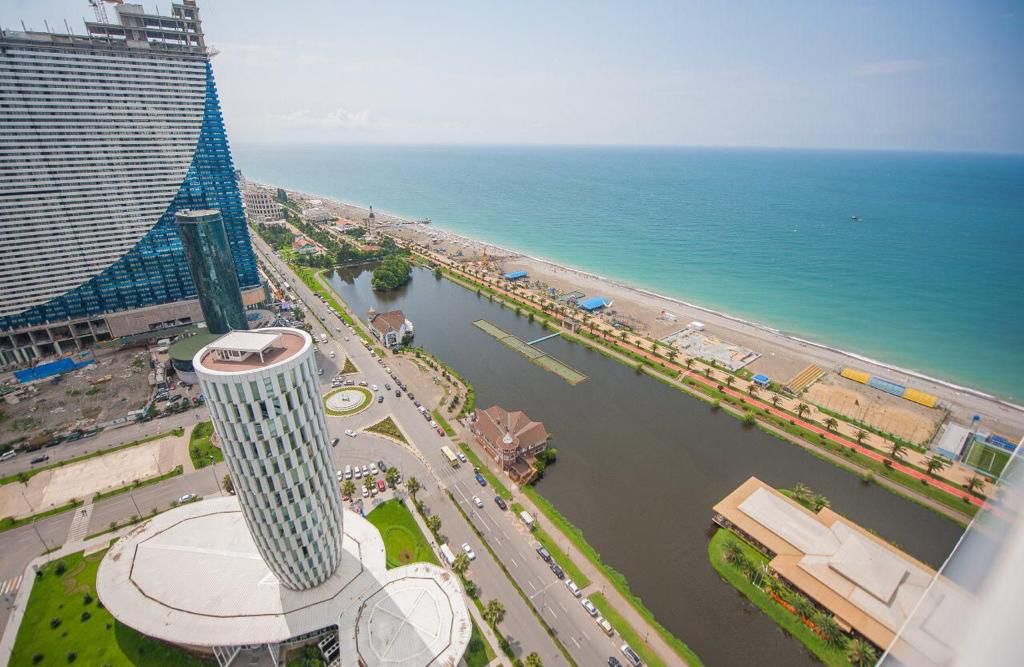 Big studio for sale in Alliance Palace