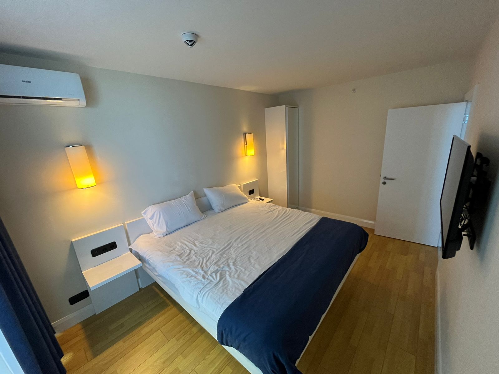 Two rooms apartment in Orbi City