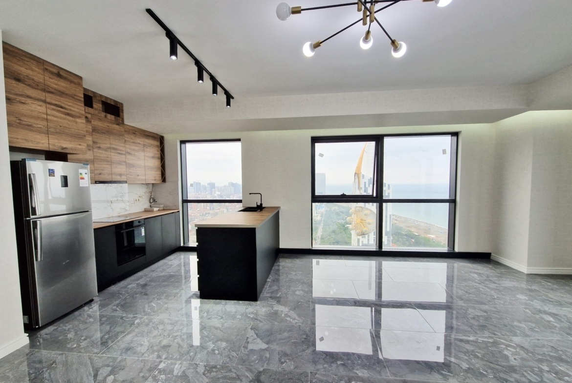 Three rooms apartment in Porta Tower