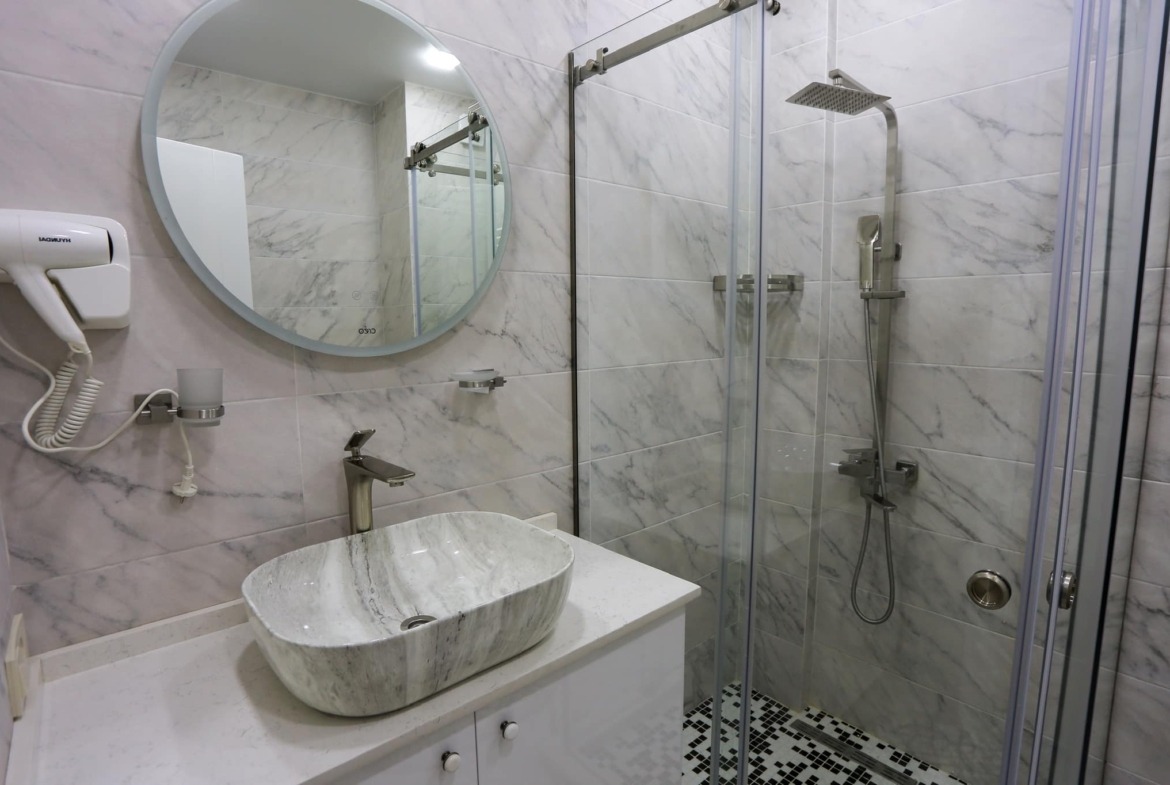 Big studio for sale in Intourist Residence