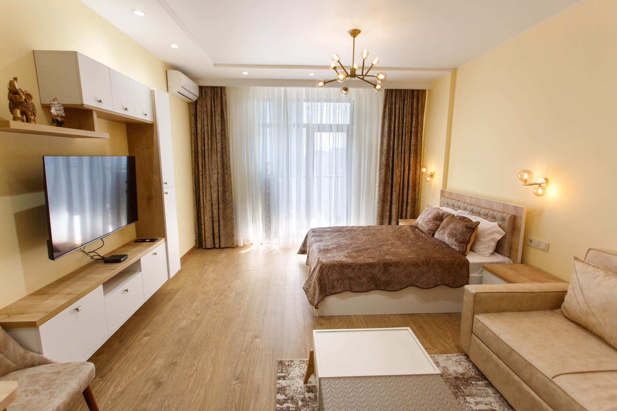 Big studio for sale in Intourist Residence