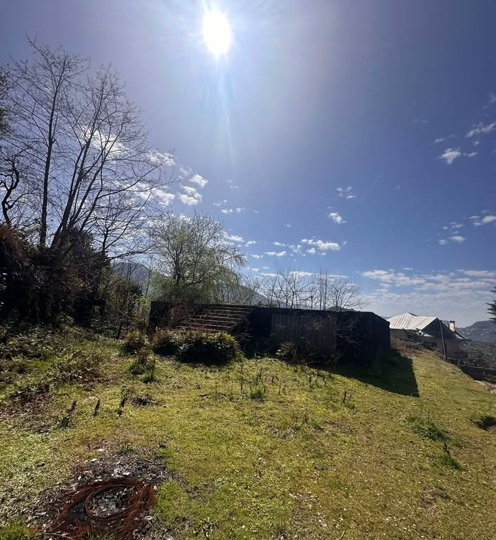 Plot of land in Agara