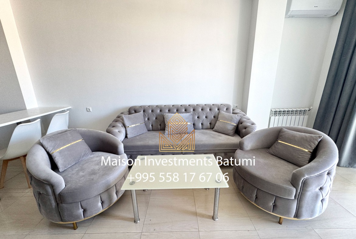 Three rooms apartment in old part of Batumi