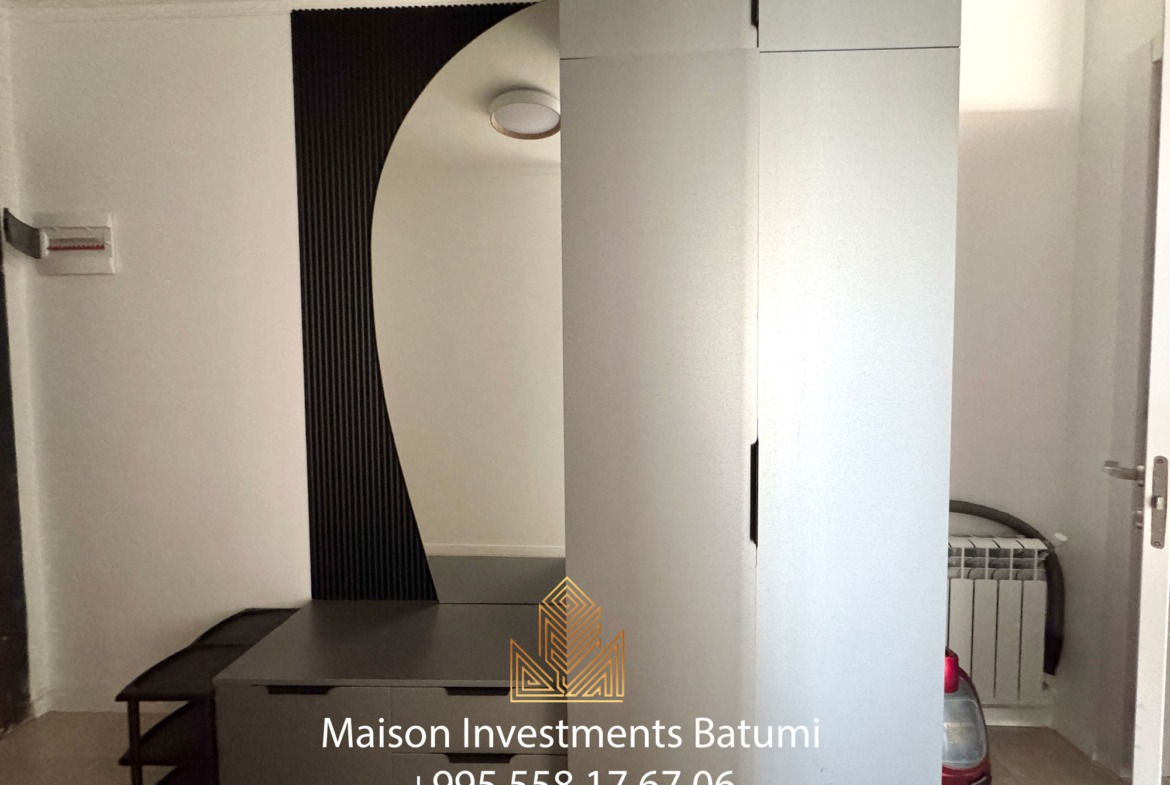 Three rooms apartment in old part of Batumi