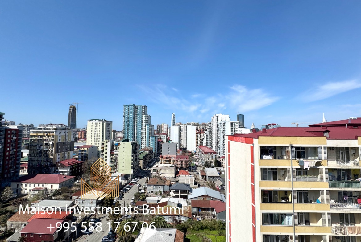 Three rooms apartment in old part of Batumi
