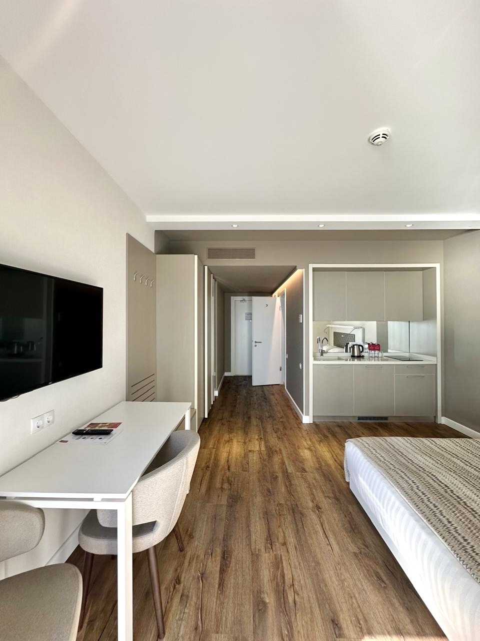 Studio apartment in Alliance Palace
