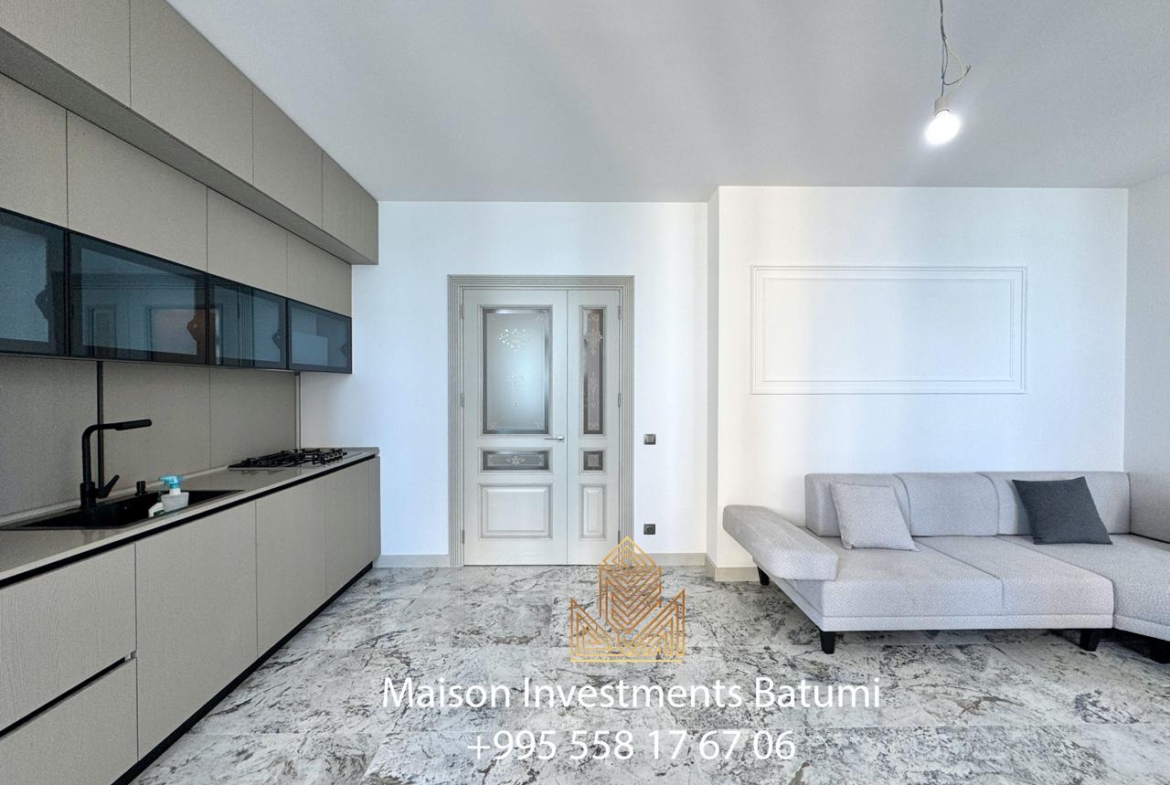 Three rooms apartment in Aisi