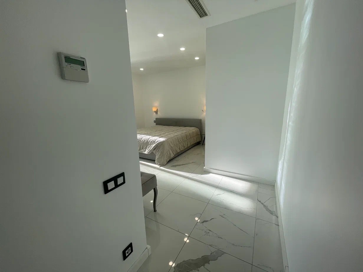 Three rooms apartment in Hilton