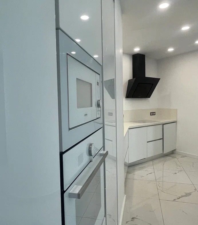 Three rooms apartment in Hilton