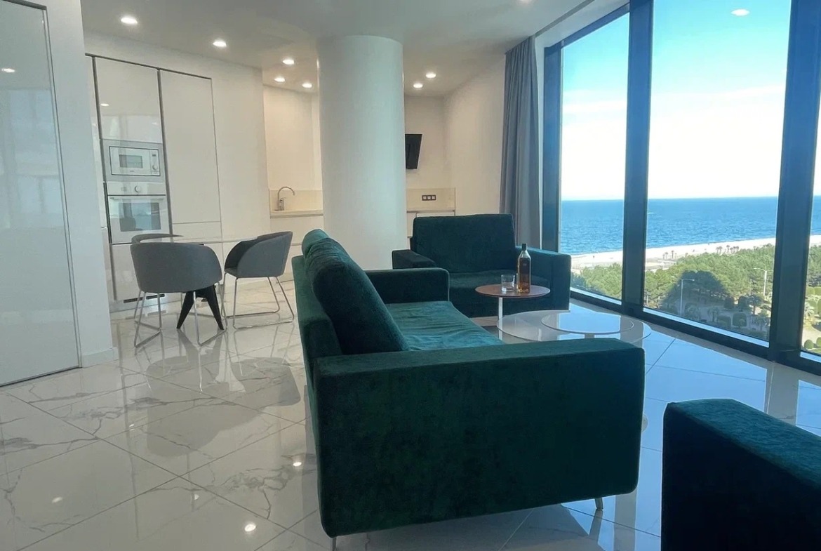 Three rooms apartment in Hilton