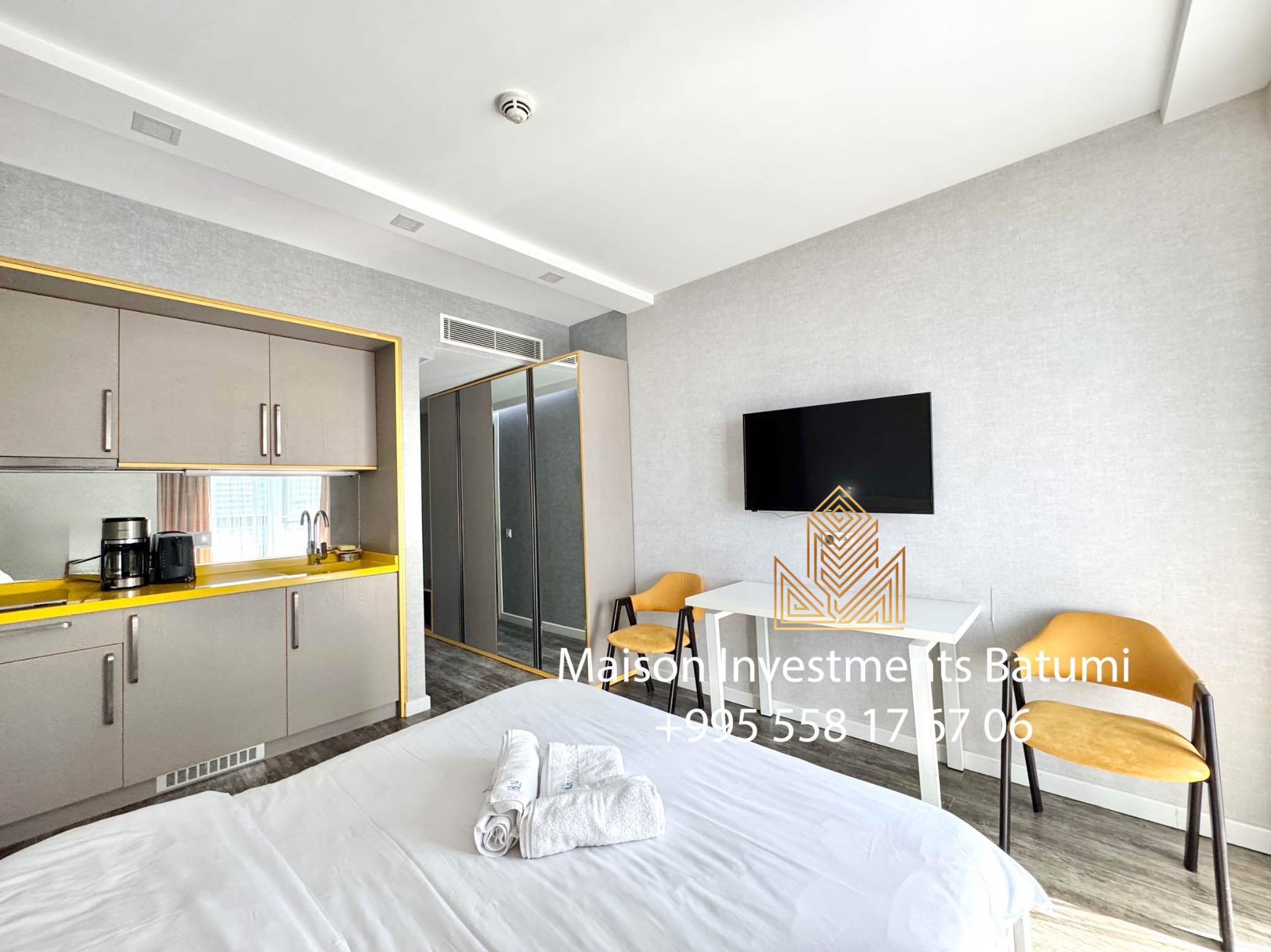 Studio for sale in Alliance Palace