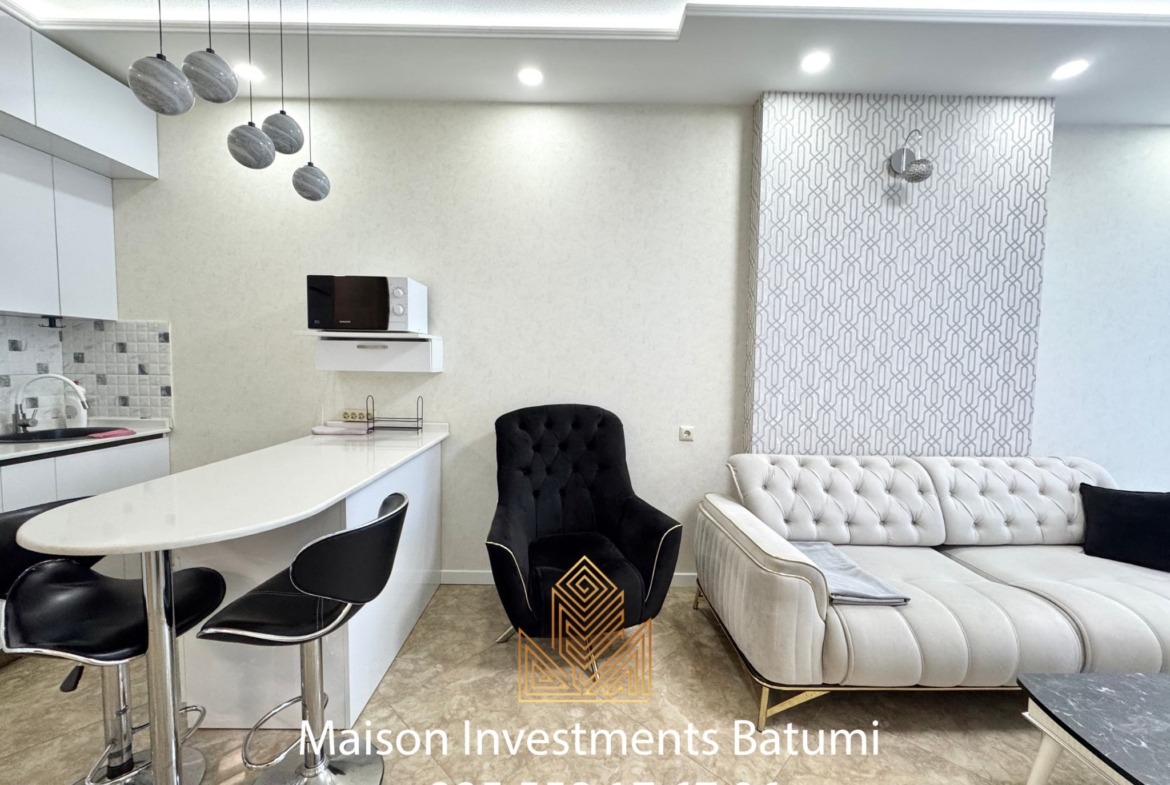 Two rooms apartment in New Wave