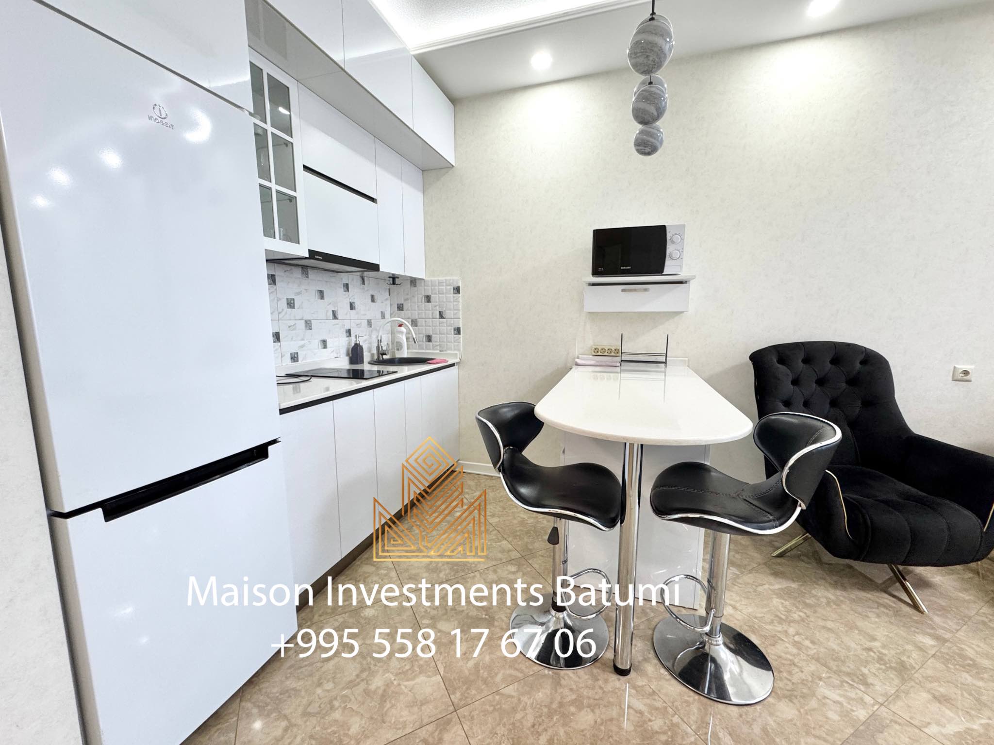 Two rooms apartment in New Wave