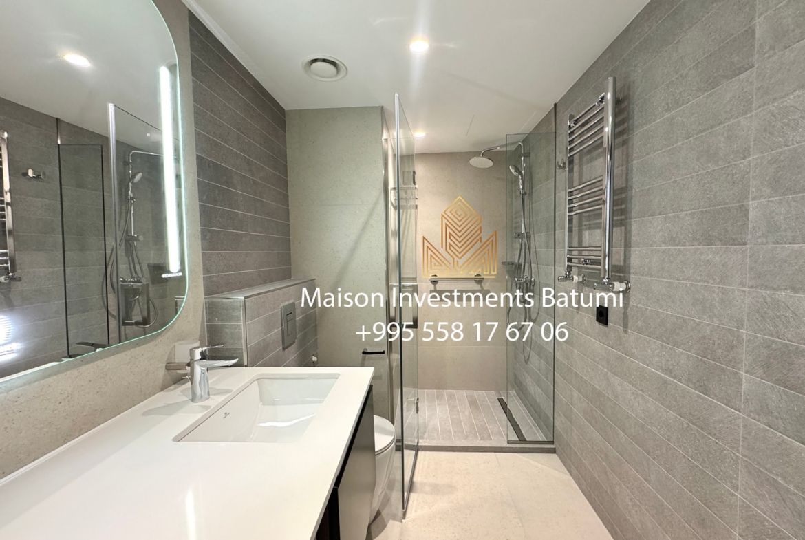 Two rooms apartment in Alliance Privilege
