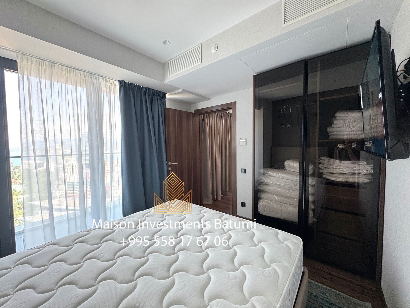 Two rooms apartment in Alliance Privilege