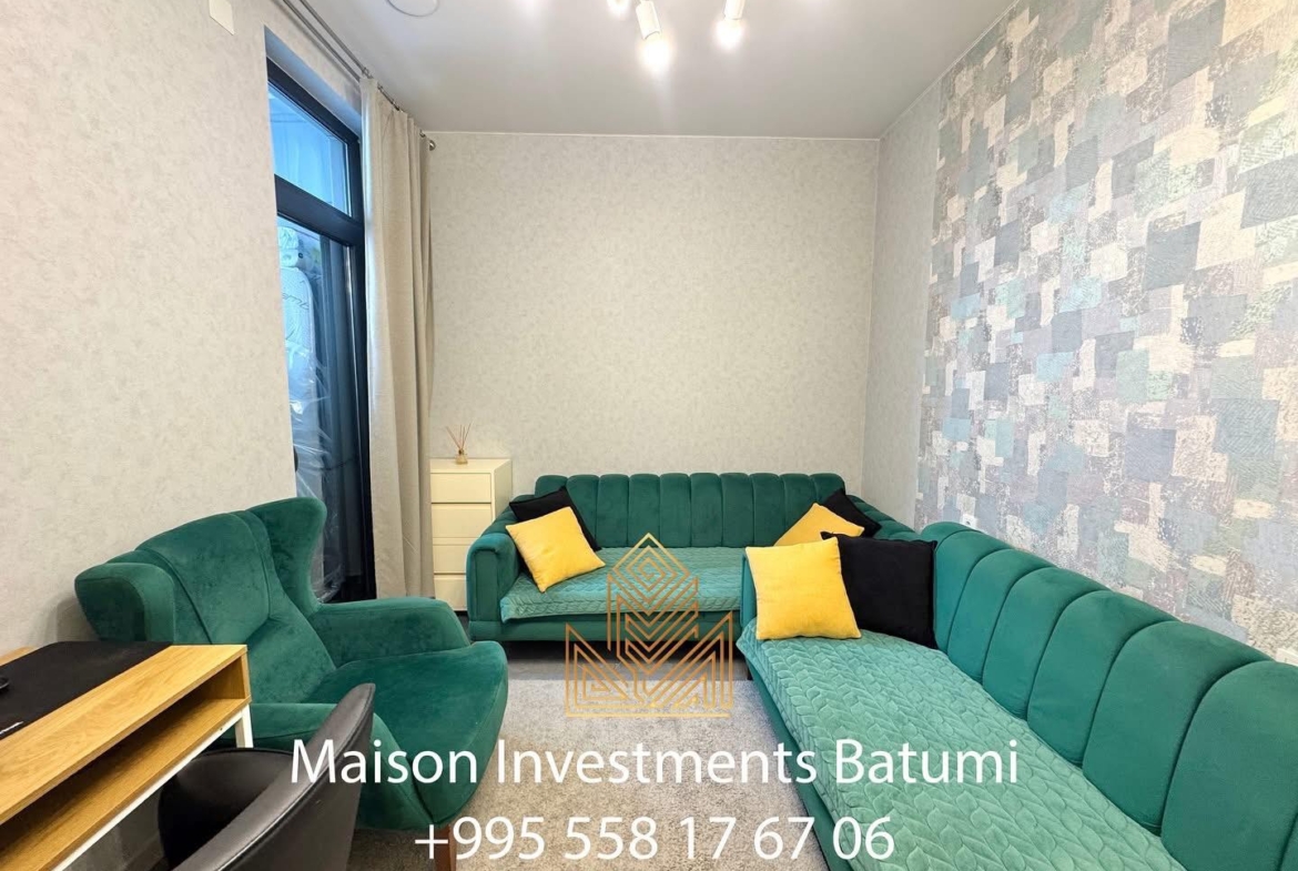 Three rooms apartment for sale in Intourist Residence