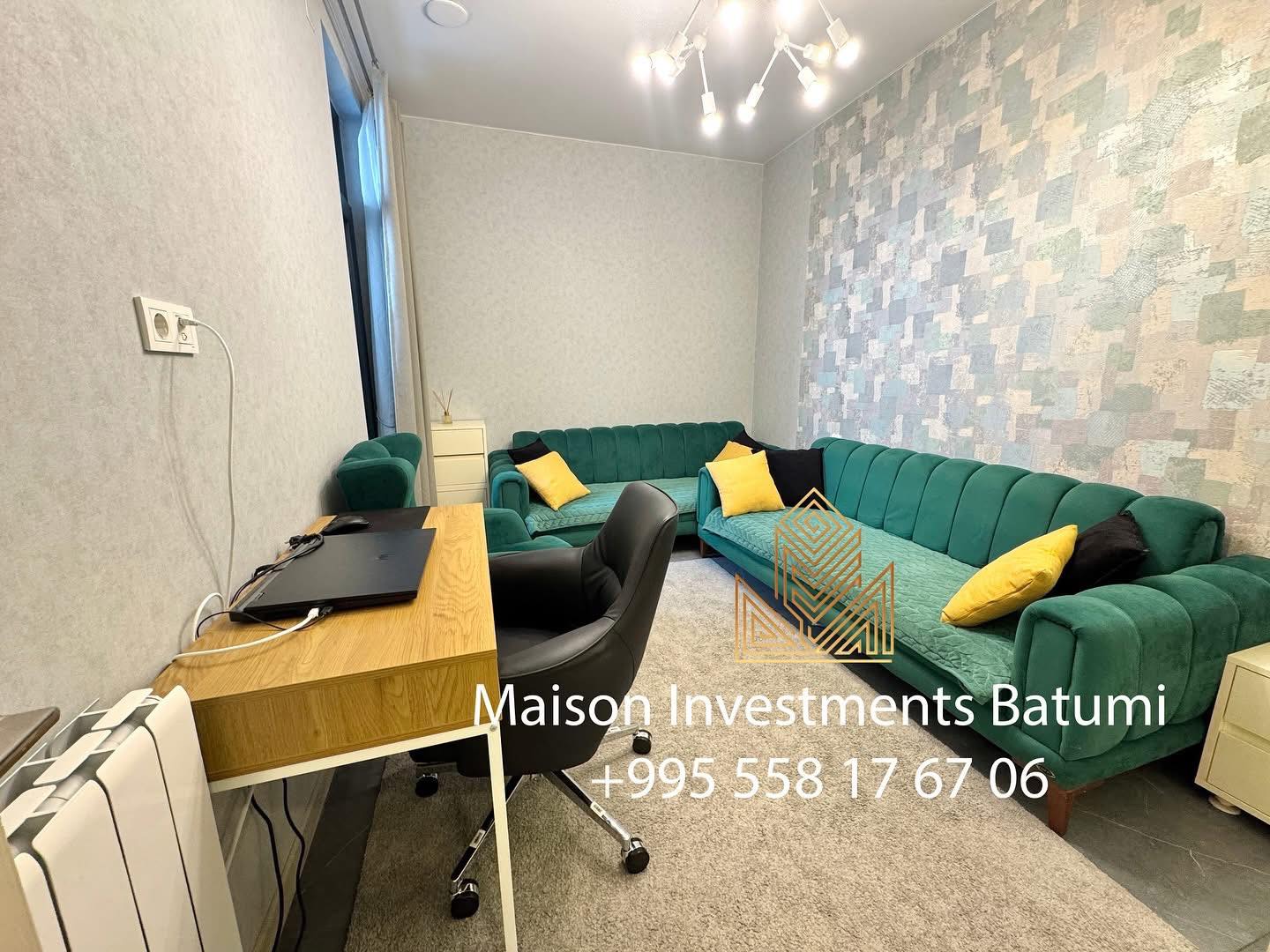 Three rooms apartment for sale in Intourist Residence