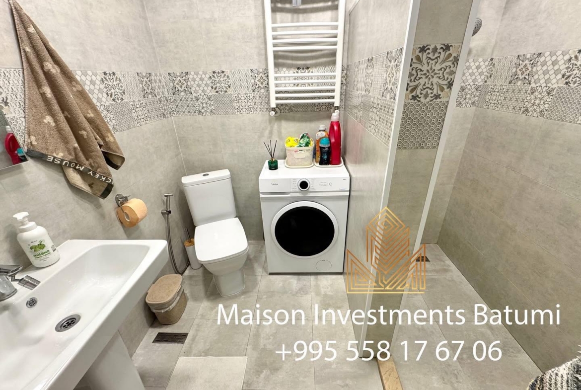 Three rooms apartment for sale in Intourist Residence