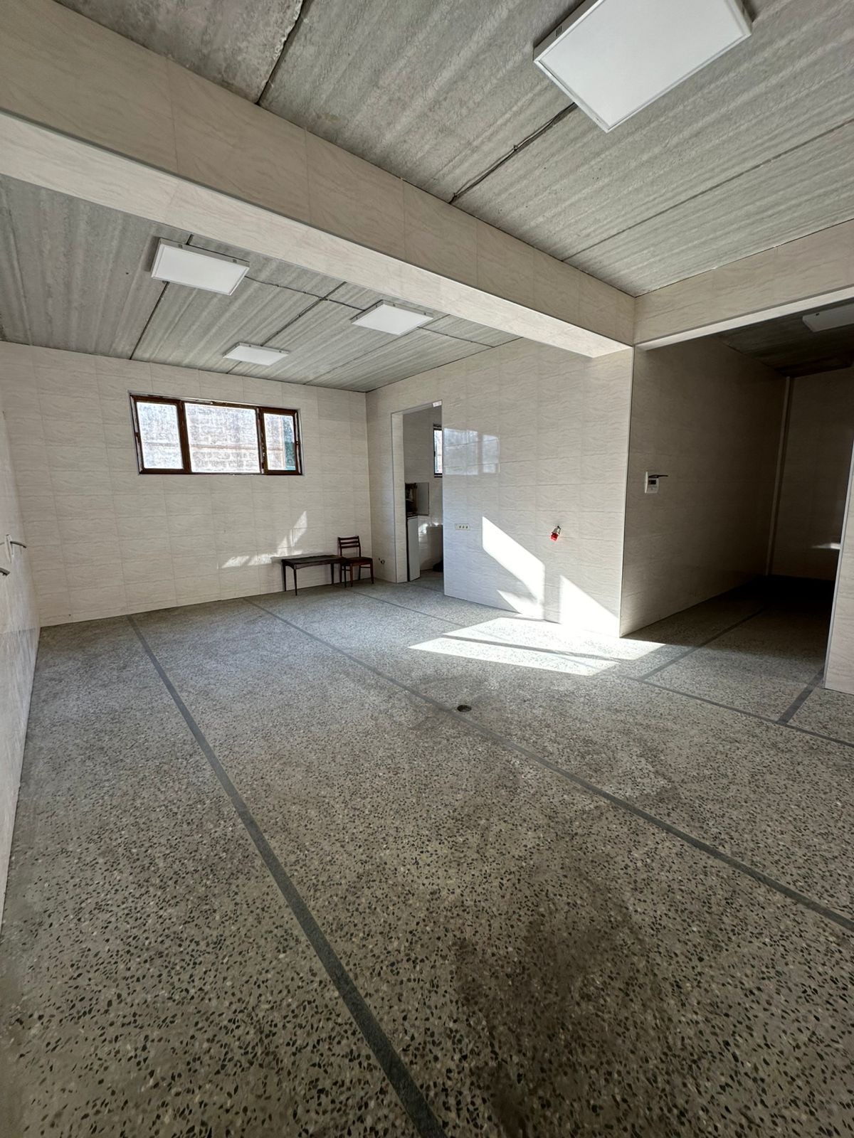 Commercial building with plot of land for sale