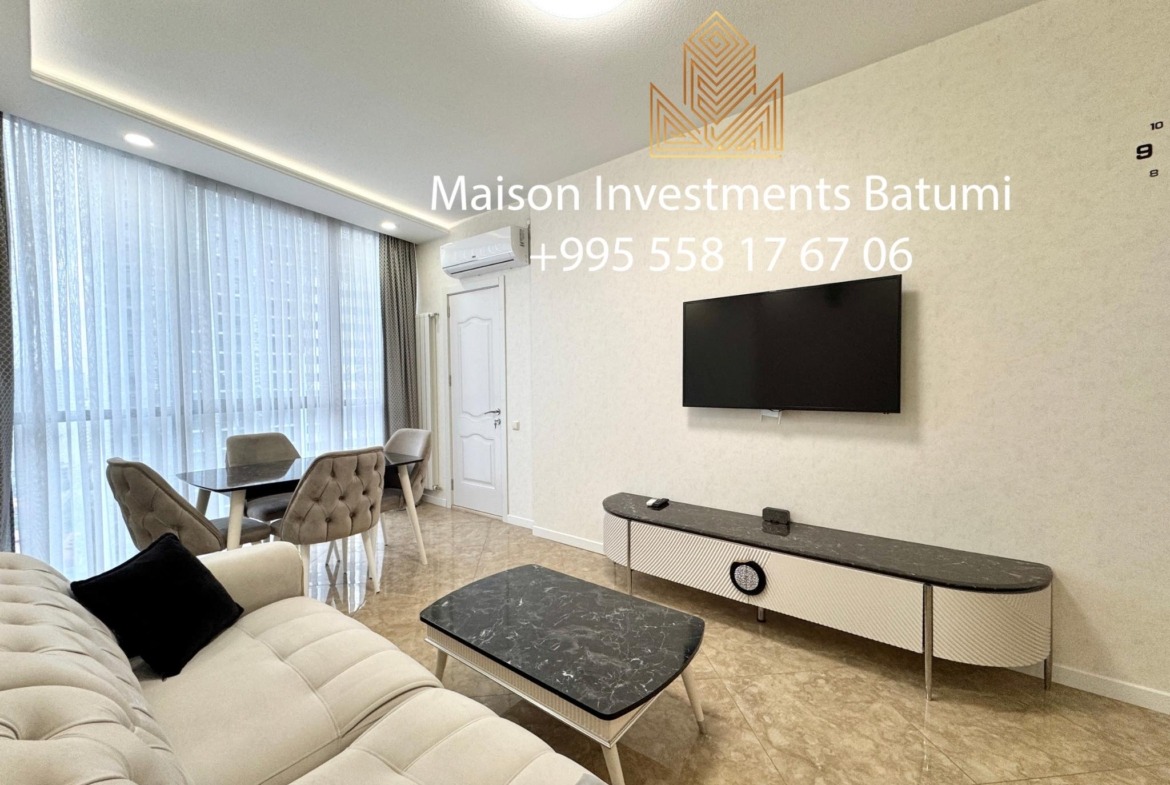 Two rooms apartment in New Wave