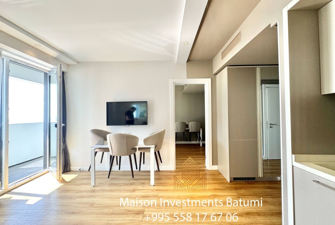 Two rooms apartment in Alliance Palace