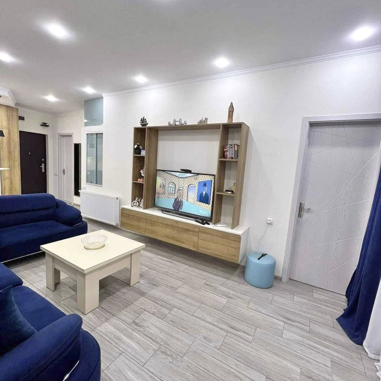 Three rooms apartment in NBG
