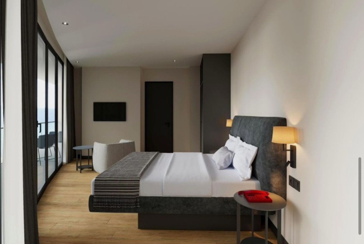 A full floor for sale in Oval