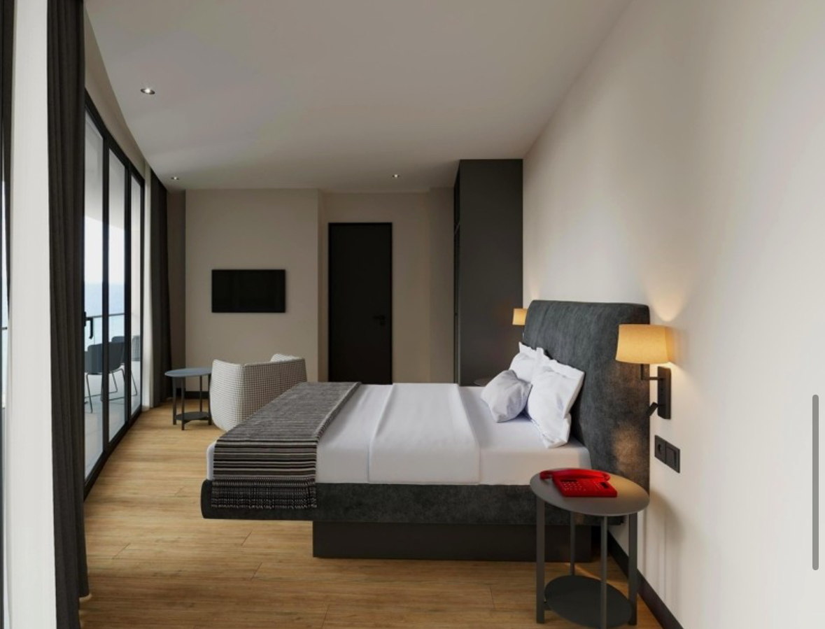 A full floor for sale in Oval