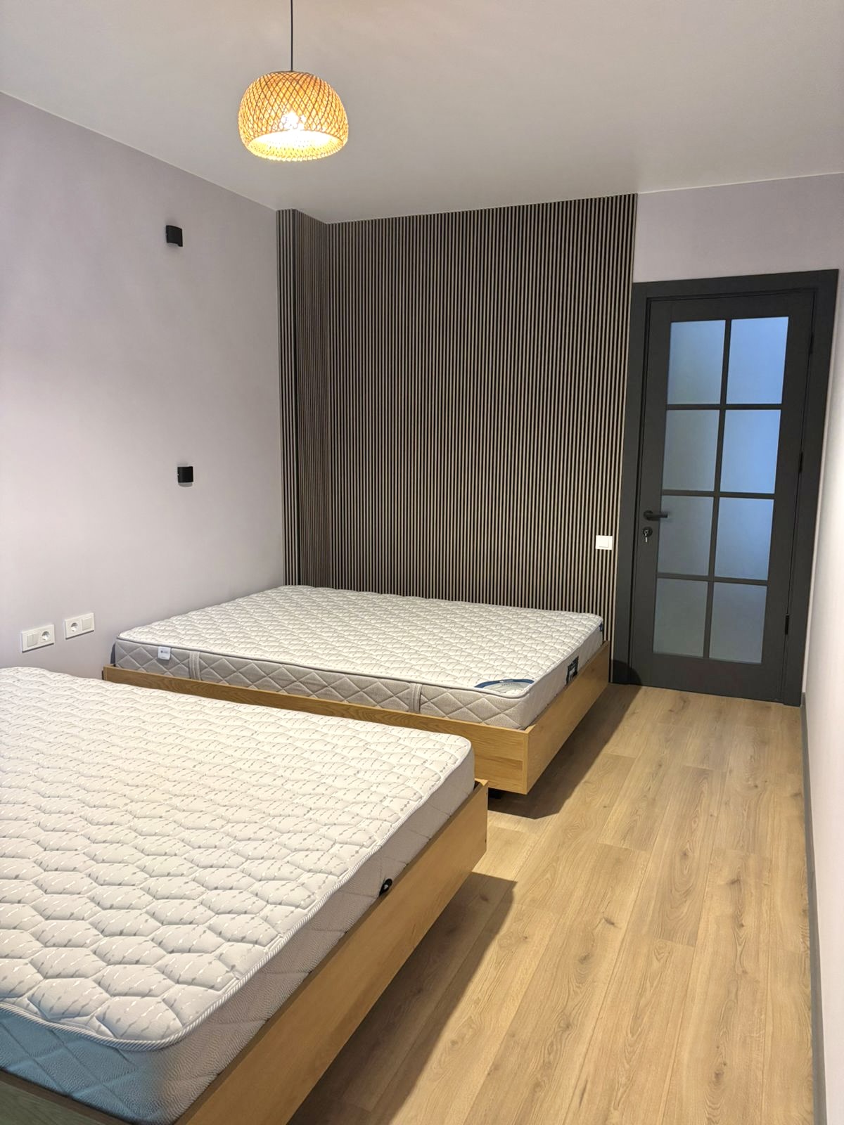 Three rooms apartment in New Line