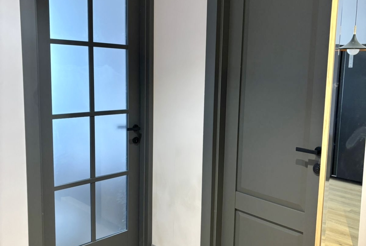 Three rooms apartment in New Line