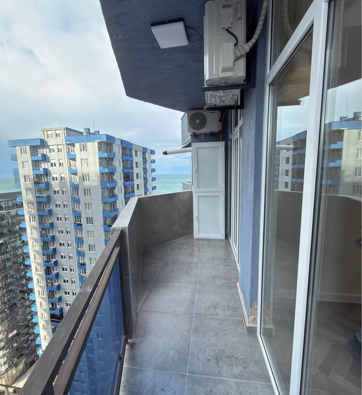 Three rooms apartment on Inasaridze street