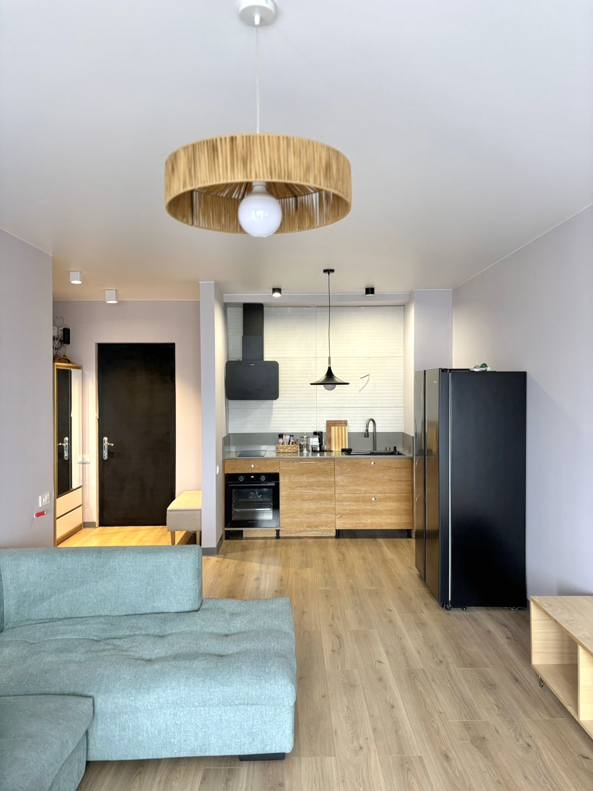 Three rooms apartment in New Line