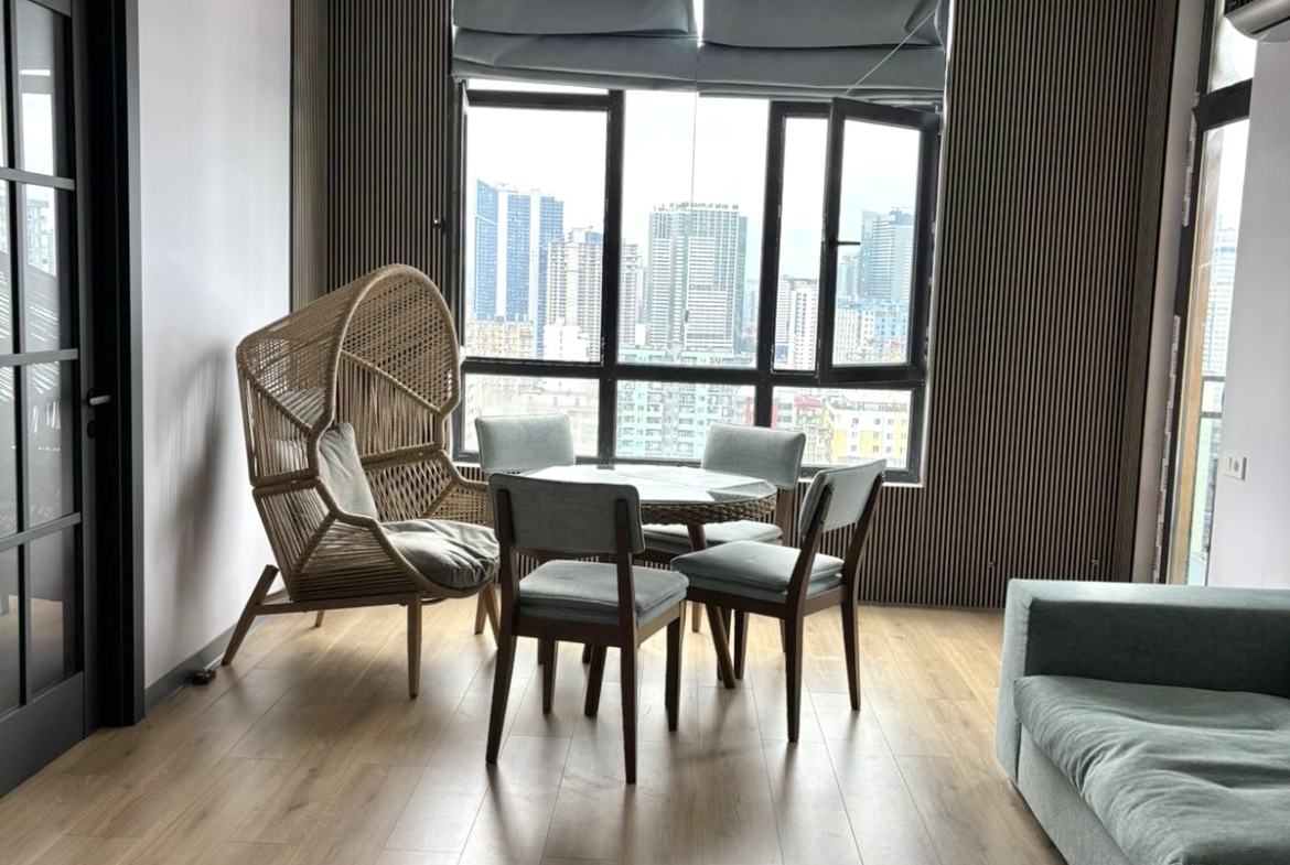 Three rooms apartment in New Line