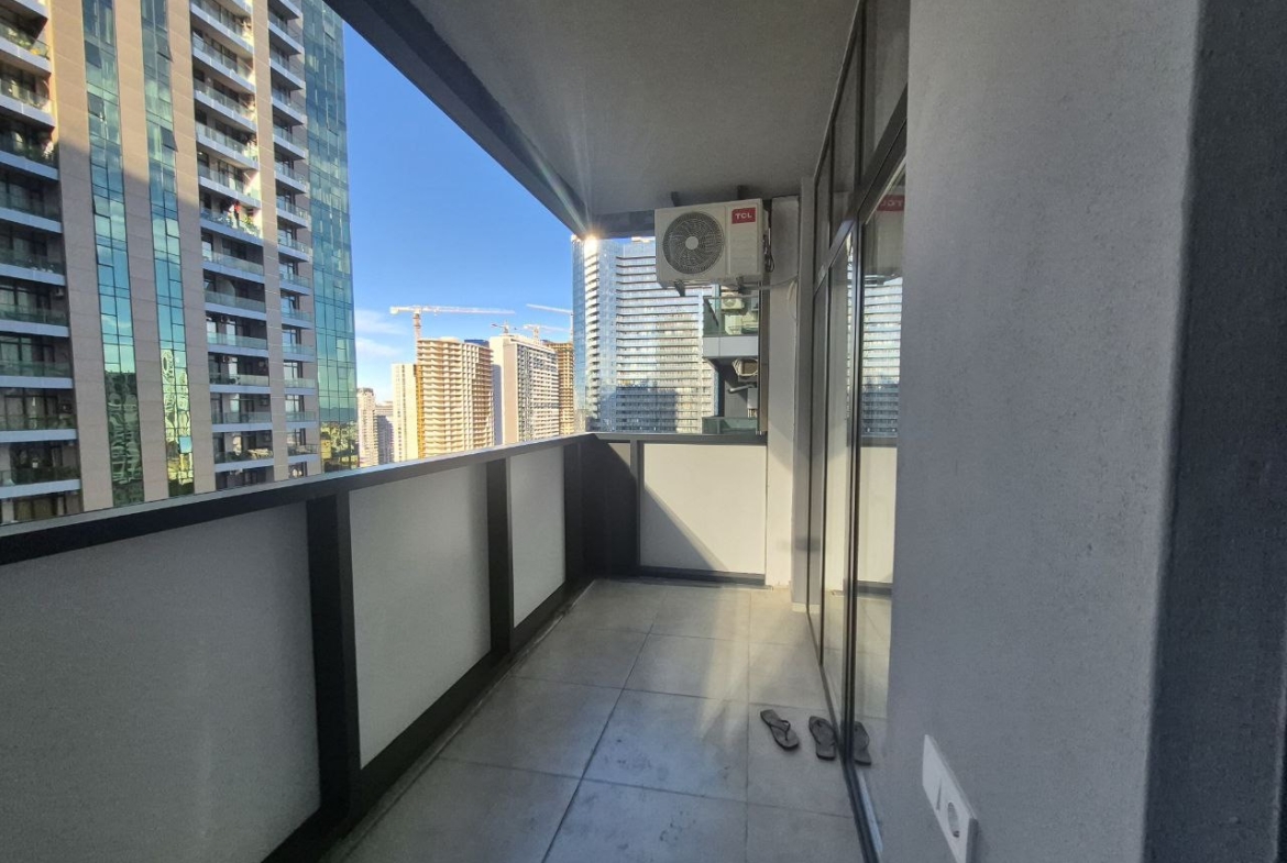 Three rooms apartment in Black Sea Towers