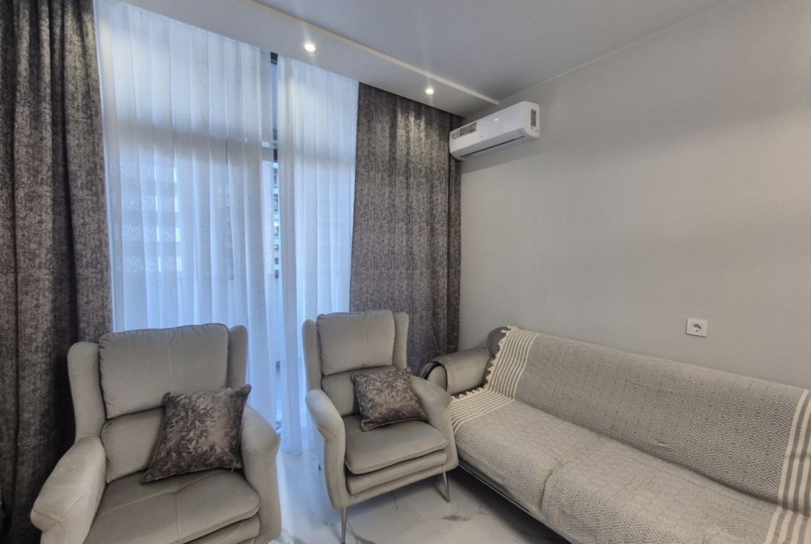 Three rooms apartment in Black Sea Towers